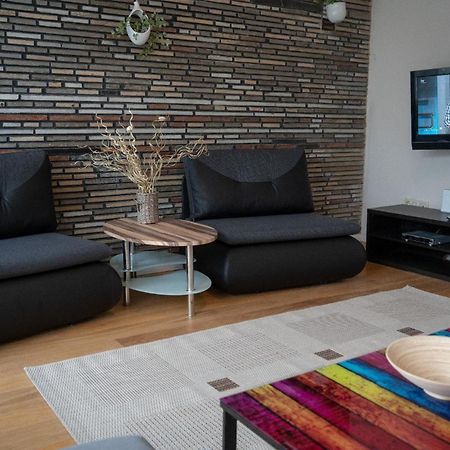 Doppelhaushaelfte Fuer Sechs Personen Mit Garten Szantod Ngoại thất bức ảnh