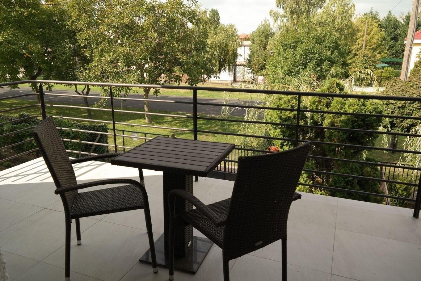 Doppelhaushaelfte Fuer Sechs Personen Mit Garten Szantod Ngoại thất bức ảnh